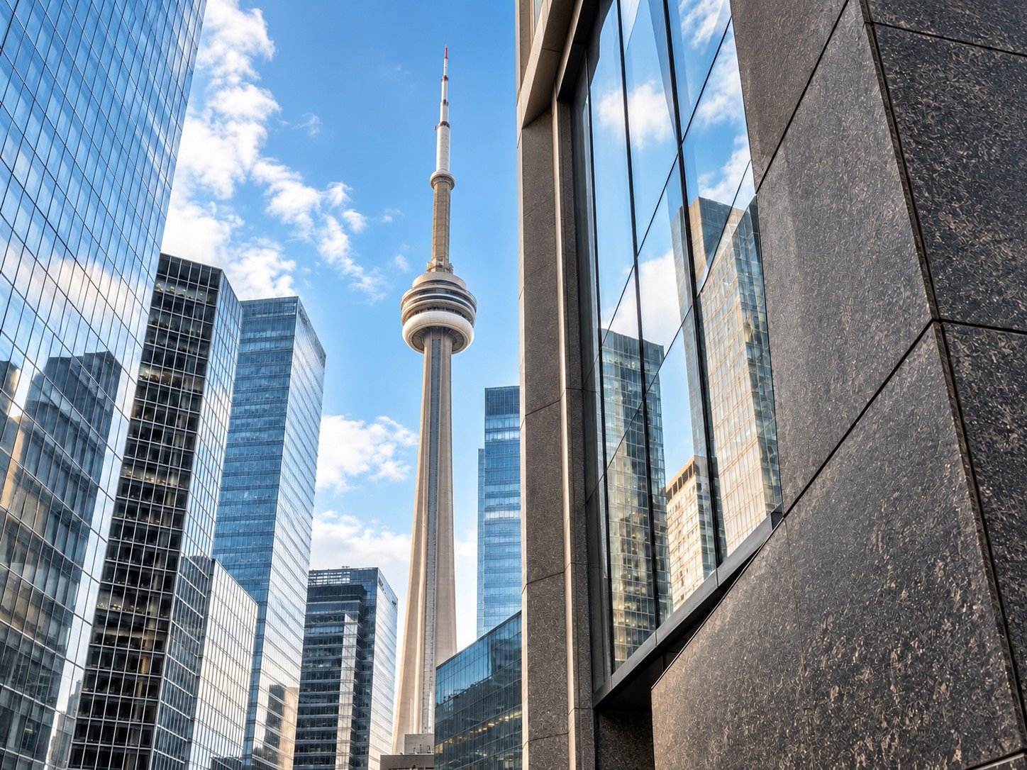 Toronto architecture and the CN Tower